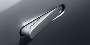 FT_013_005_14MY_OPEN_SILVER_OPEN_HANDLE-device_desktop-300x150_tcm97-39765_desktop_300x150