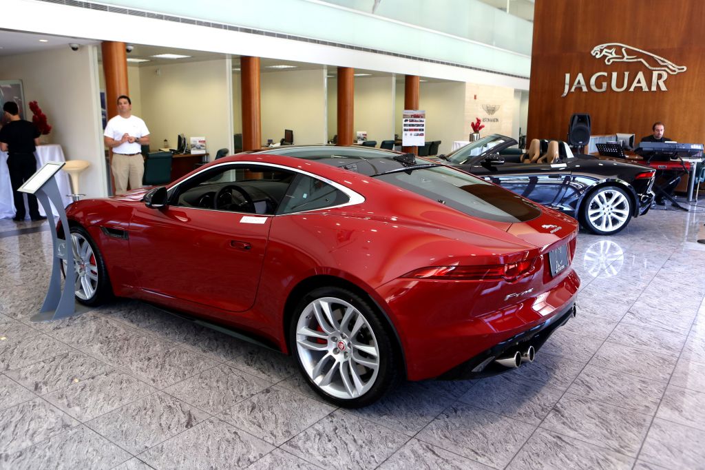 Jaguar F-Type Miami